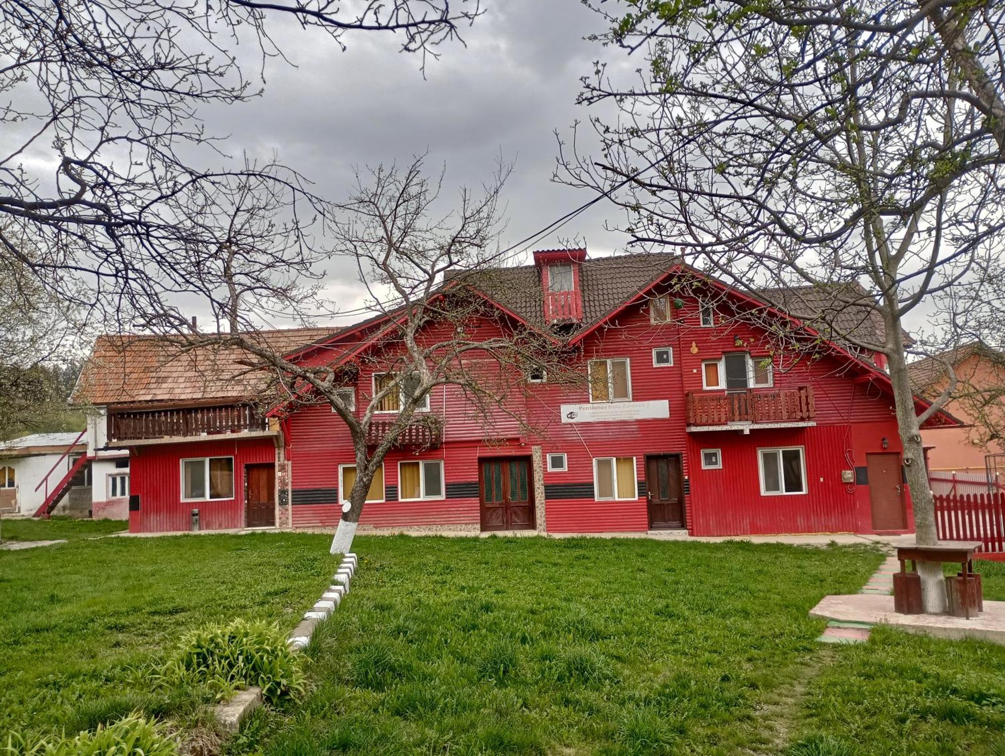 Pensiunea Irina Zarnesti 3-1990 Exterior foto